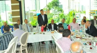 Başkan Karalar Müteahhitlere Moral Verdi