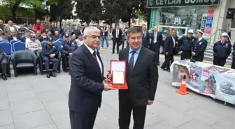 3 Yıldır Trafik Cezası Almayan Örnek Şoföre Trafik Haftası'nda Ödül
