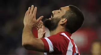 Arda Turan'ın Eski Sevgilisi Sinem Kobal İspanya'da Gözde