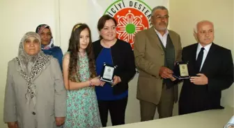Örnek Dede ile Toruna Ödül