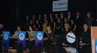 Taşeli Kültür ve Sanat Derneği Korosu Konser Verdi