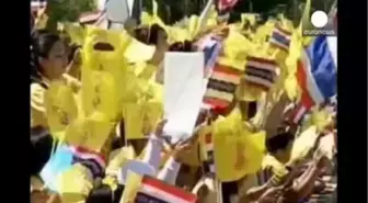 Tayland Kralı Adulyadej Tahttaki 64. Yılını Kutladı