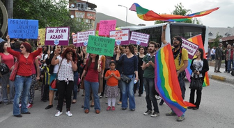 Tunceli'de Çocuk ve Kadınlara Şiddet Protesto Edildi