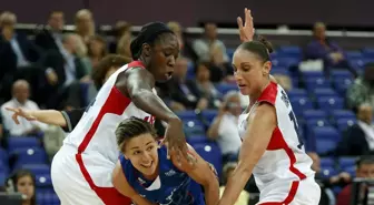 Fenerbahçe'den Tina Charles ve Lindsay Whalen'e Teklif