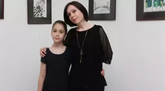 Anne-Kızdan Karikatür Sergisi