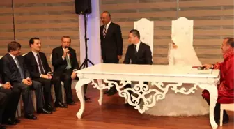 Başbakan Erdoğan Nikah Şahitliği Yaptı