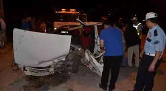 Kozan'da Trafik Kazası: 1 Ölü, 4 Yaralı