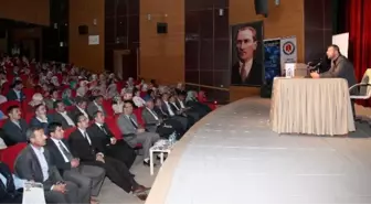 Hakkari'de 'Sarsılmaz Bir Dağ, Habbab Bin Eret' Konferansı