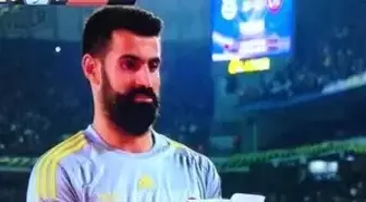 Fener'den 'Kağıtlı' Gönderme!