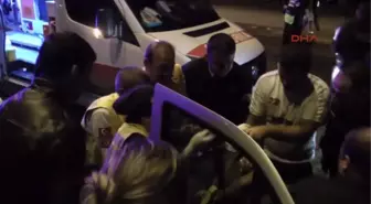 Mersin'de Ambulans Minibüse Çarptı: 1 Yaralı