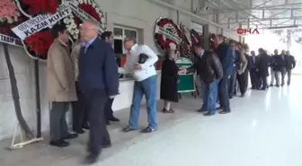 Profesör Çiftin Ölen Mühendis Oğlunun Cenazesi Bodrum'a Götürüldü