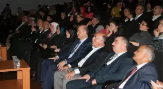 İbrahim Sadri Şiirlerini Anneler İçin Söyledi