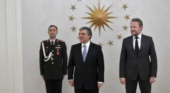 Cumhurbaşkanı Gül, İzzetbegoviç Onuruna Akşam Yemeği Verdi