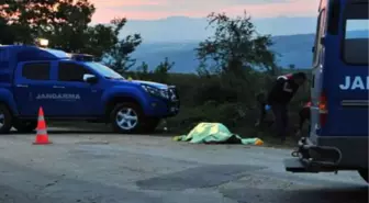 Bursa'da Sokak Ortasında Başından Tabanca ile Vurdular