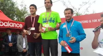 'Eker I Run Team'e 3 madalya da Bozcaada Yarı Maratonu'ndan