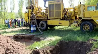 Kuraklık Nedeniyle Suyu Yetersiz Kalan Köylere Yeni Kaynaklar Aranıyor