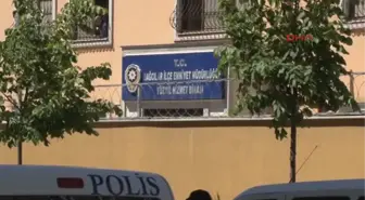 Polis Merkezi Önünde Silahlı Saldırı: 1'i Ağır, 2 Yaralı