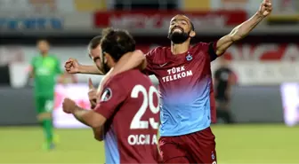 Trabzonspor, Antalyaspor'u 2-0 Yendi