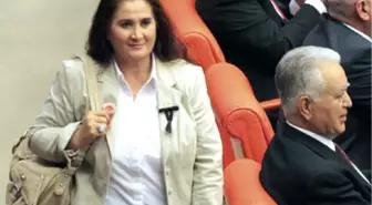 CHP Milletvekili Akkiraz Kılıçdaroğlu'na İstifasını Sundu