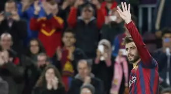 Barcelona, Gerard Pique ile Olan Sözleşmesini 2019'a Kadar Uzattı