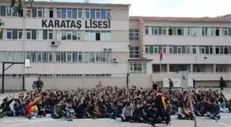 Karataş Lisesi Mezunu Olmak; Farklı Olmaktır'