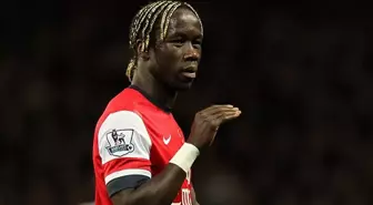 Manchester City'nin Bacary Sagna ile Haftalık 140 Bin Sterlin Karşılığında Anlaştığı İddia Edildi