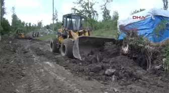 Hakkari'de 80 Yıllık Mahalle Yola Kavuştu