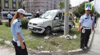 Samsun'da Trafik Kazası: 3 Yaralı