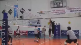 Voleybol: Acıbadem Erkekler Ligi -