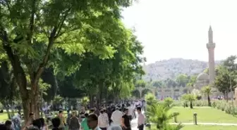 Peygamberler Şehri'Nde Miraç Kandilinde Ziyaretçi Yoğunluğu