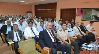 Kozan Kaymakamlığından Muhtarlara Bilgilendirme Toplantısı