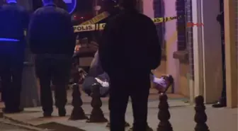 4 Kişiyi Öldürmek İçin Ateşlenen Silahtan Çıkan Kurşun Yoldan Geçin 5'inci Kişiyi Bulmuş