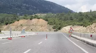 Korkuteli-Antalya Yolunda Dubalar Yenilendi