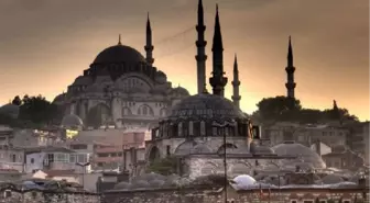 Prof.dr. Semavi Eyice: 'Kentsel Dönüşümle Camiler Biblo Gibi Kaldı'