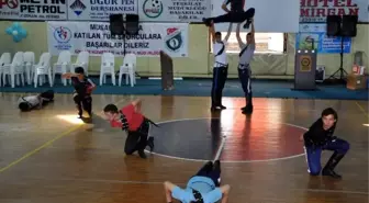 Erdemir Anadolu Lisesi Halk Oyunları Ekibi Türkiye Finaline Katılacak