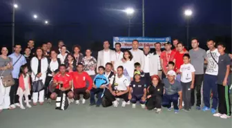 Tenis Turnuvasında Dereceye Girenler Belirlendi