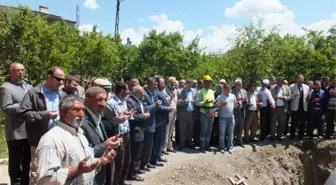 Van'da Cami Temel Atma Töreni