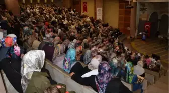 Nevşehir İl Müftülüğünden 'Aile İçi İletişimde Anne, Baba ve Çocuk Diyaloğu' Konulu Konferans