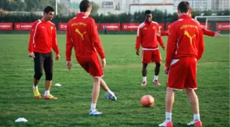 Göztepe Futbolcuların Ücretlerini Düşürecek