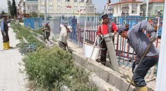 Sulama Kanallarında Temizlik Çalışmaları Devam Ediyor