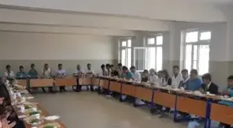 Başarılı Öğrenciler Ödüllendirildi