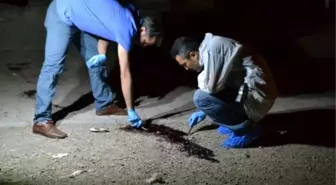 Baba ve Oğluna Kurşun Yağdırdı