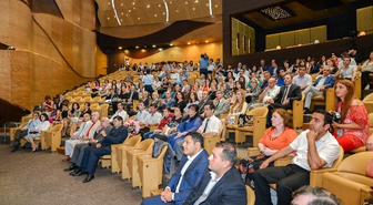 Bakü'de Azerbaycan Şairler Günü Kutlandı
