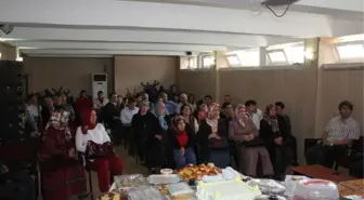 Aile Eğitimi Kursiyerleri Sertifikalarını Aldı