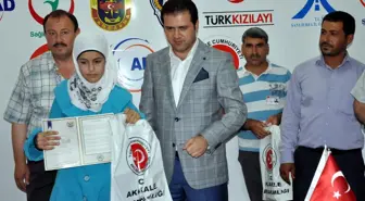 Akçakale Çadır Kentte Karne Heyecanı