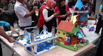 Atıklardan Yaptıkları Oyuncaklarla Yarıştılar