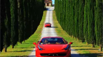 Ferrari ile İtalya Tatili
