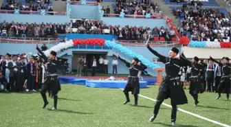 Kars Kafkas Üniversitesi 22. Mezunları Verdi