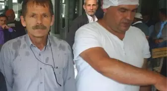 Selendili Kahveci Somalı Madenciler İçin Lokma Döktürdü