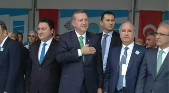 Başbakan Erdoğan, Bedensel Engelli Kızın Derdini Dinledi